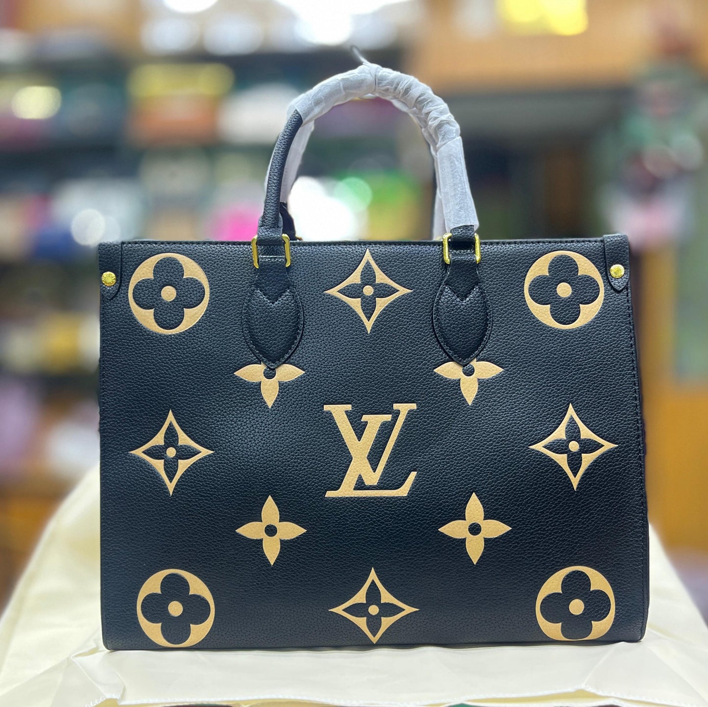 Louis Vuitton OnTheGo MM Tote – Monogram Canvas