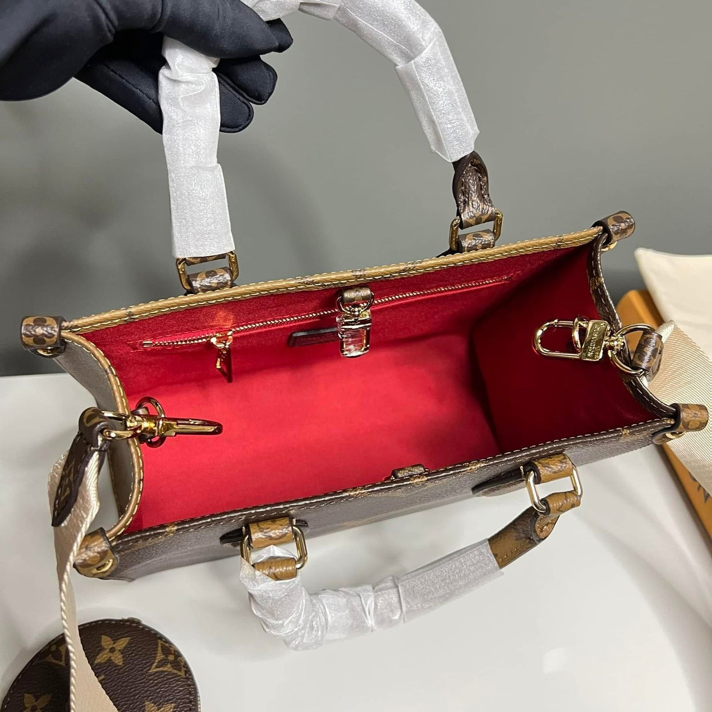 Louis Vuitton OnTheGo PM – Monogram & Monogram Reverse Canvas (GS)