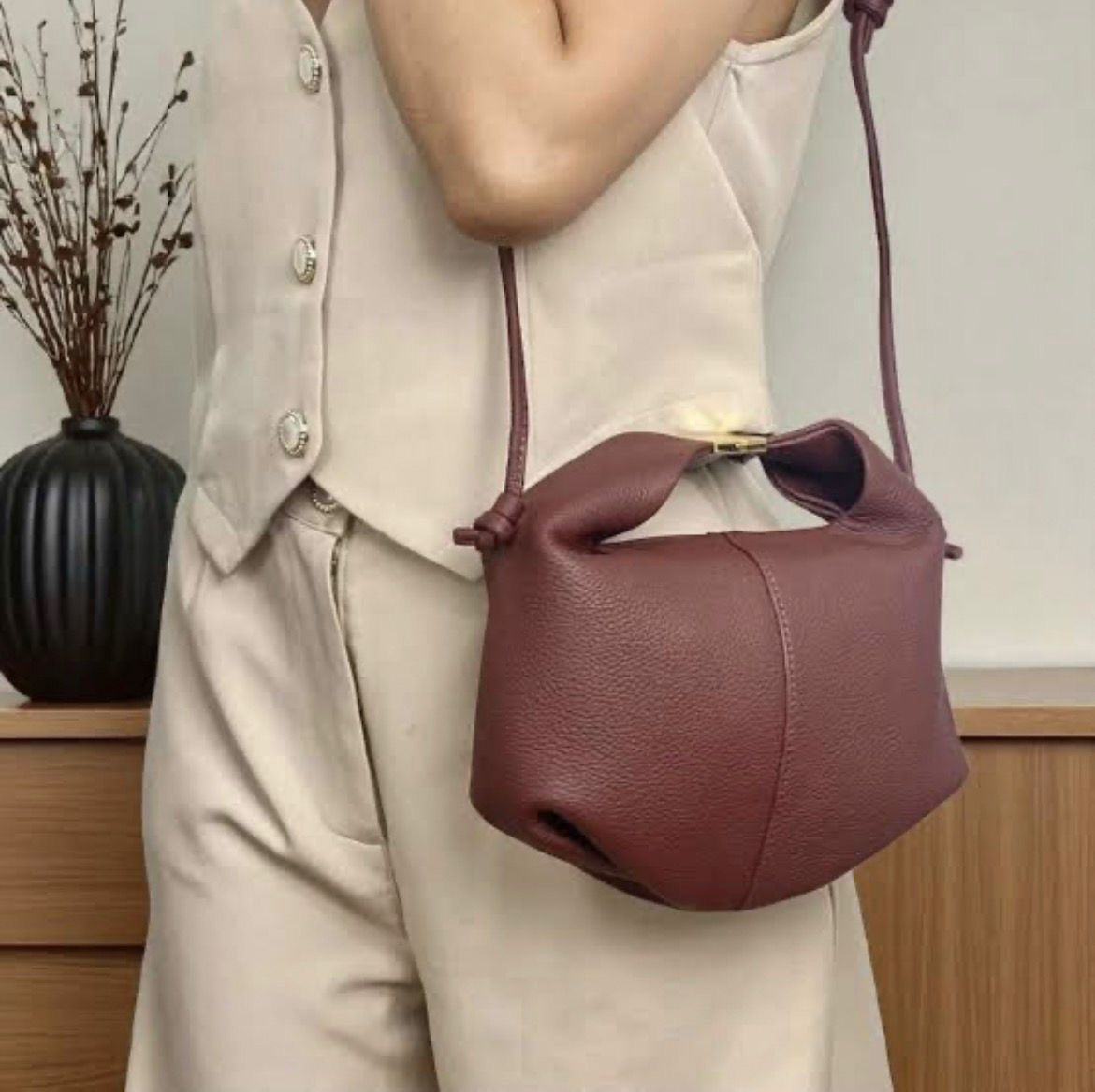 POLÈNE Béri – Textured Taupe Edition