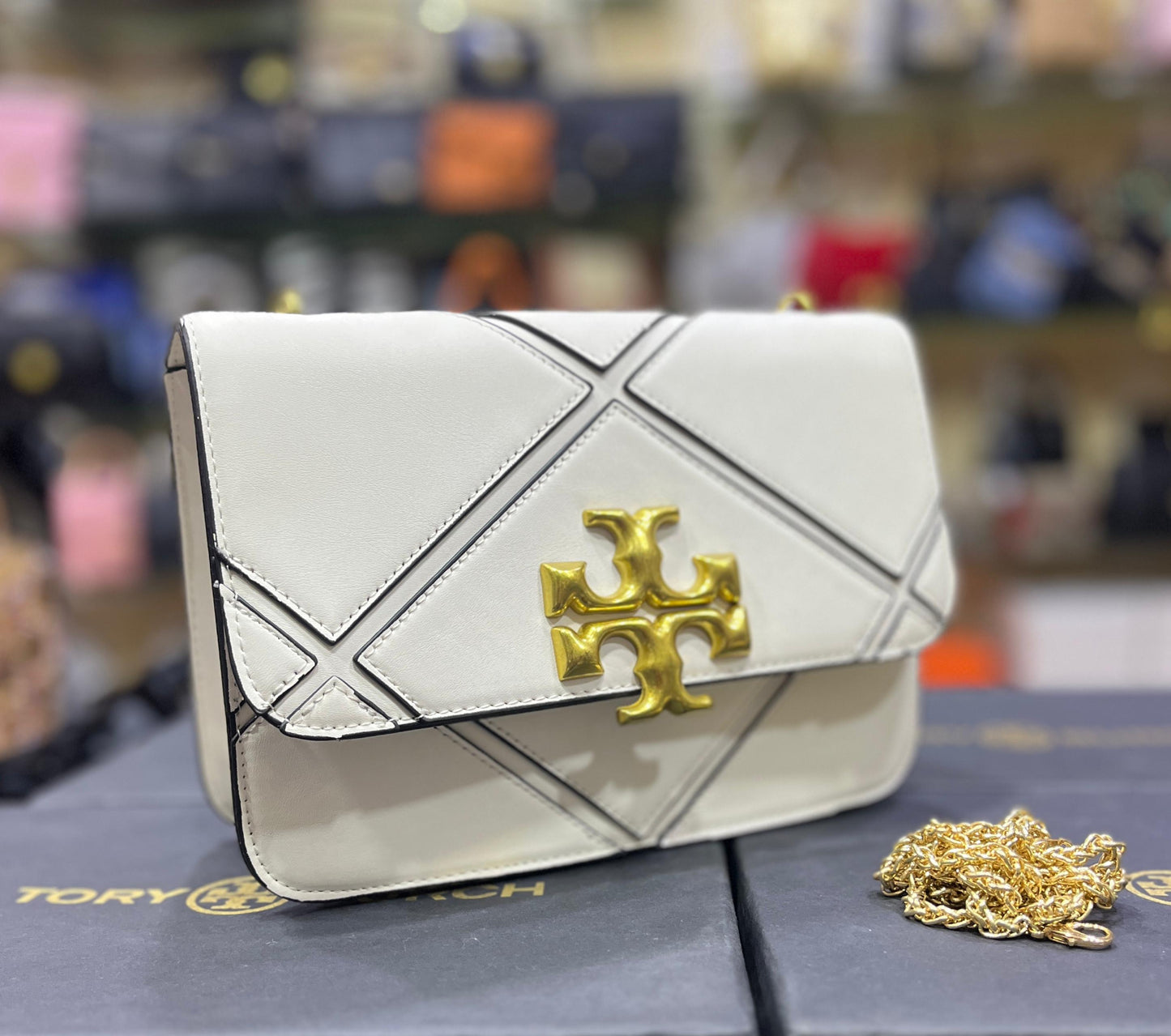 Tory Burch Eleanor Diamond Shoulder Bag