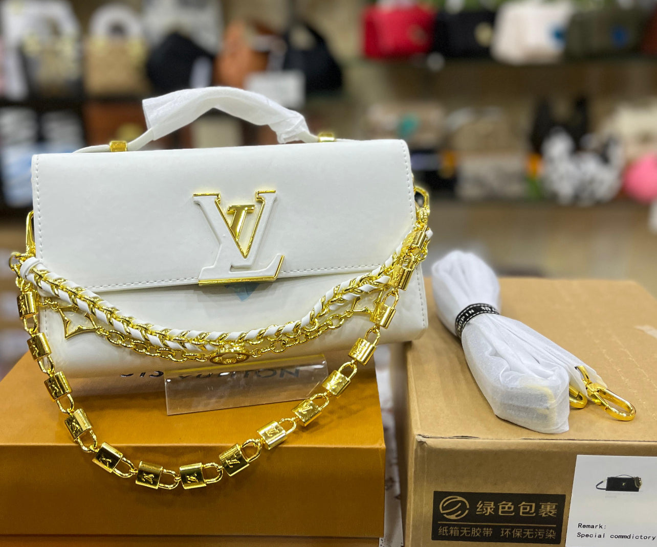 Louis Vuitton Capucines Wallet on Chain