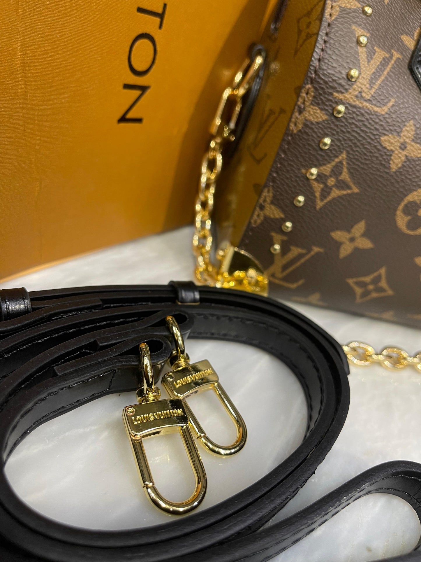 Louis Vuitton Speedy Trunk 20 – Iconic Monogram
