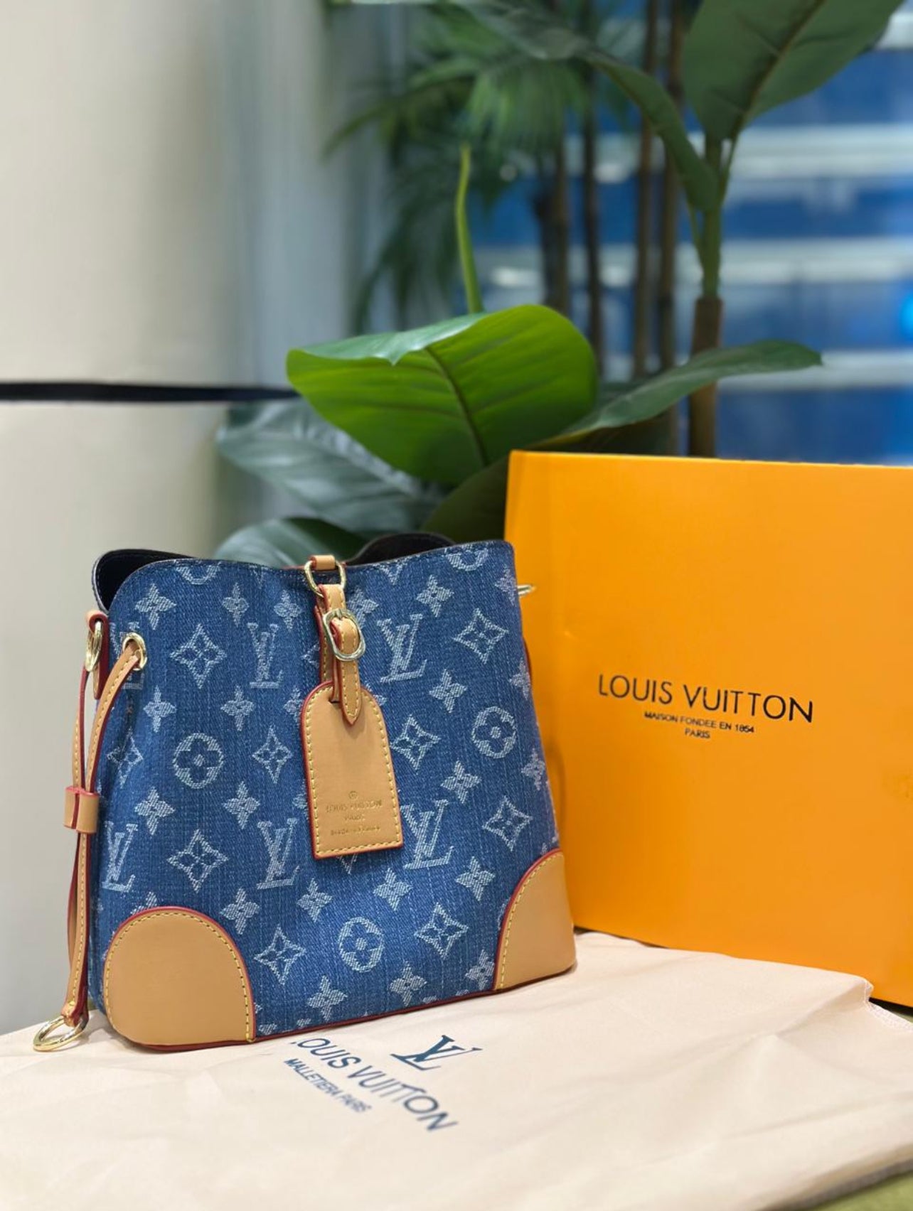 Louis Vuitton Green Embossed Leather Handbag