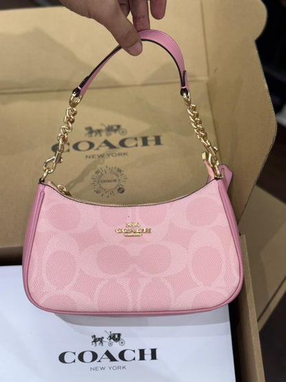 Coach Teri Shoulder Bag – Powder Pink