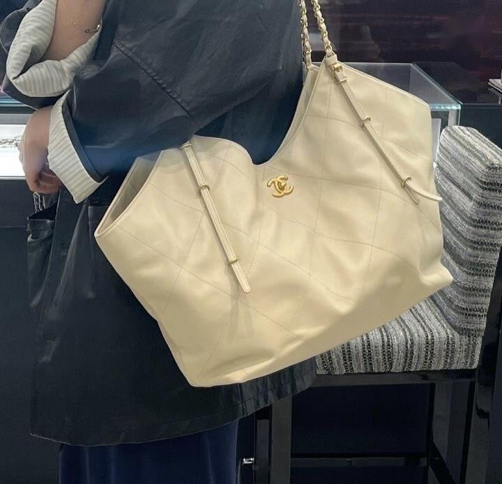 Chanel 25S Maxi Coco Shopping Tote – Calfskin Leather