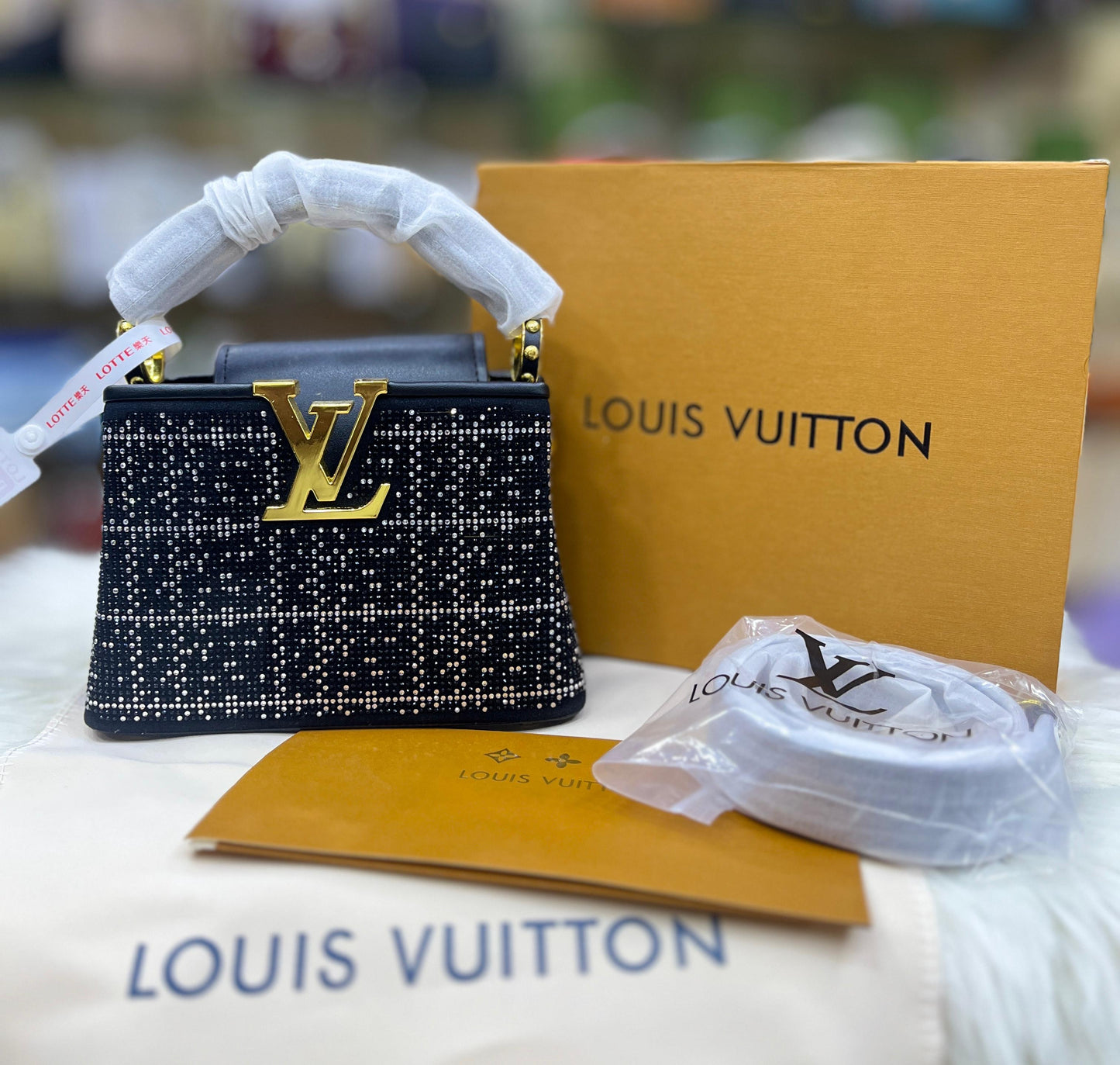 Louis Vuitton Capucines Mini – Taurillon Leather | Gold Hardware