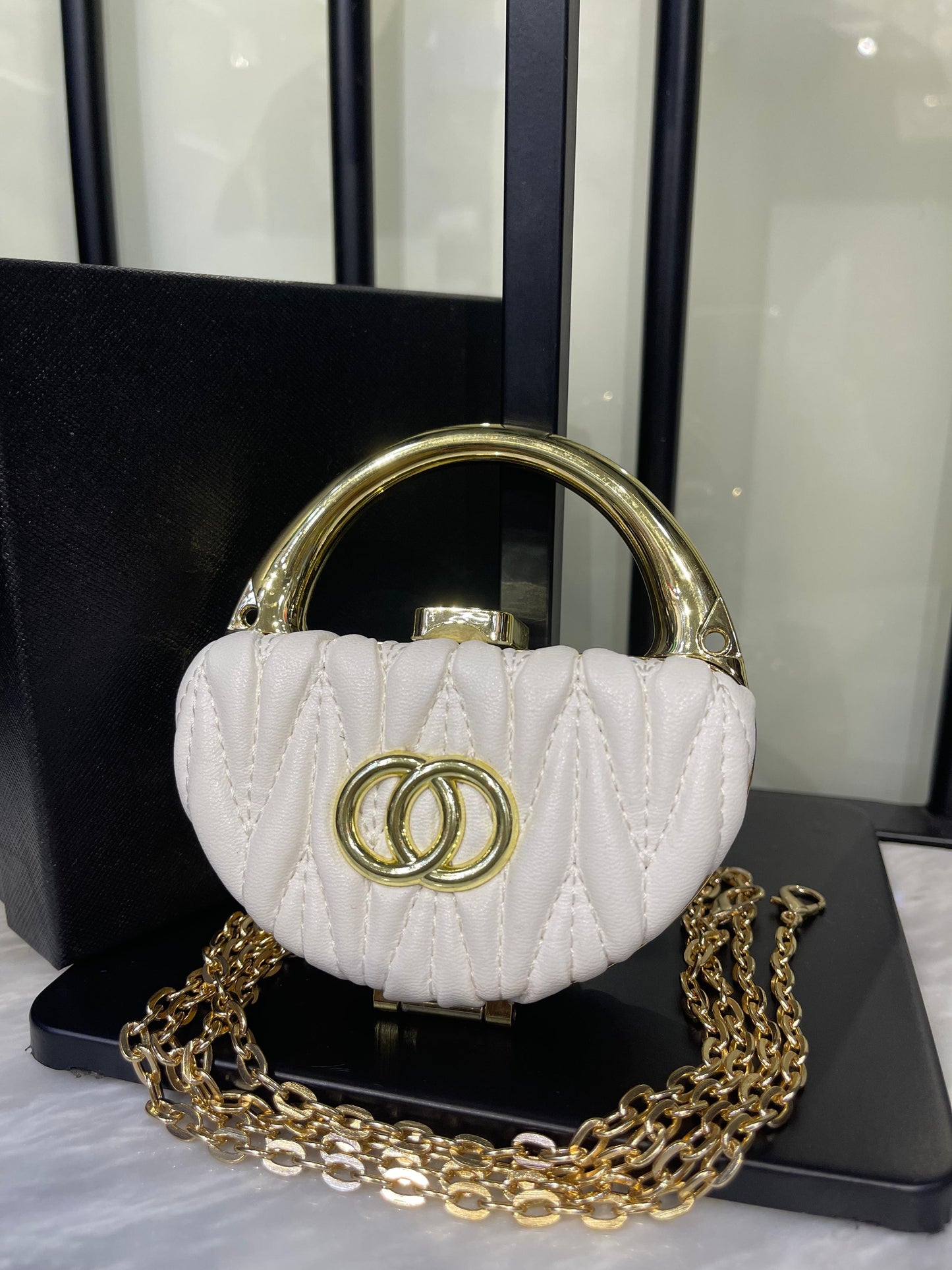Fancy Clutch with Long Chain – Elegant Carry with Box