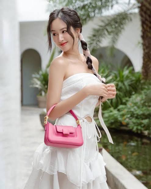 CHARLES & KEITH Koa Leather Push-Lock Top Handle Bag