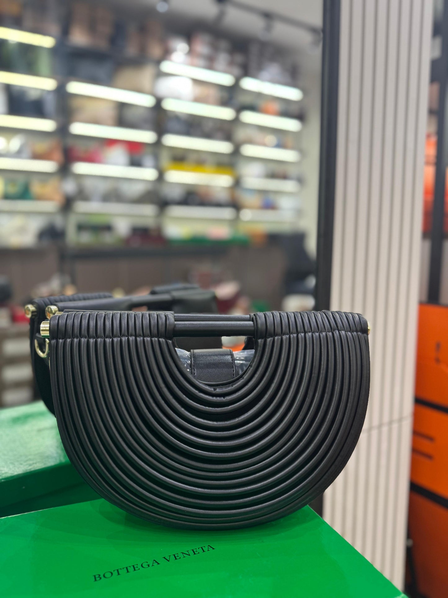 Bottega Noodle Bag – Textured Crescent Shoulder & Crossbody