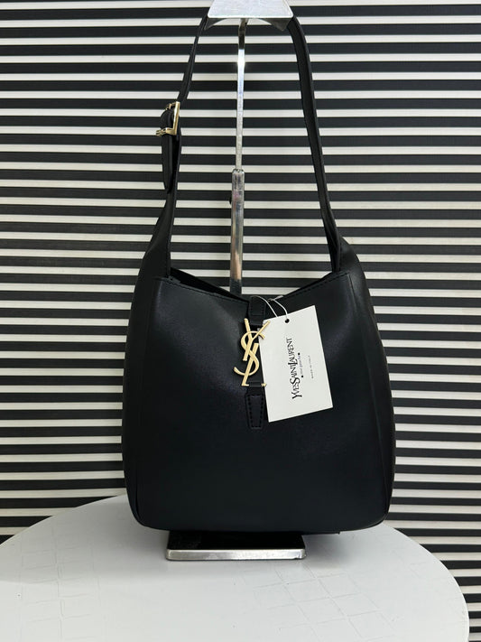 Saint Laurent Le 5 À 7 Supple Small Bag in Grained Leather