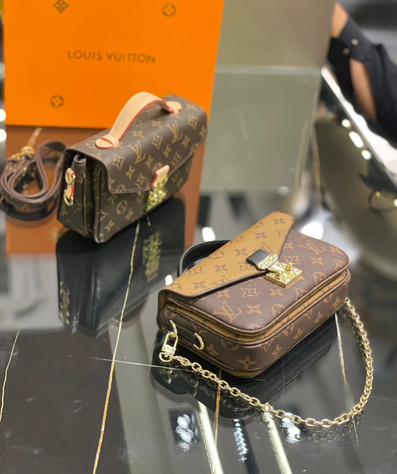 Pochette Métis East West Monogram Bag – Compact Luxury Carry