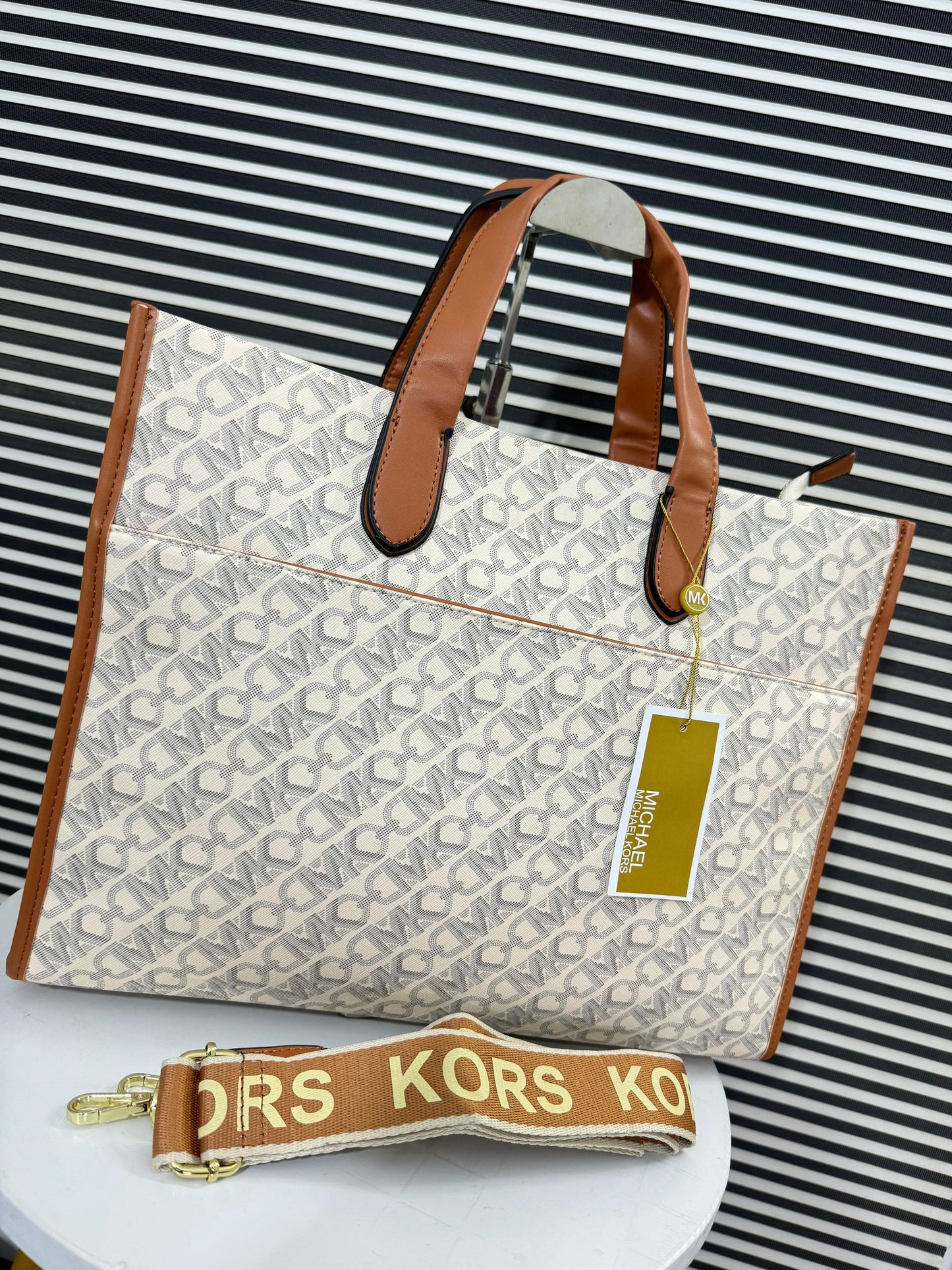 Michael Kors Gigi Large Empire Signature Logo Tote Bag