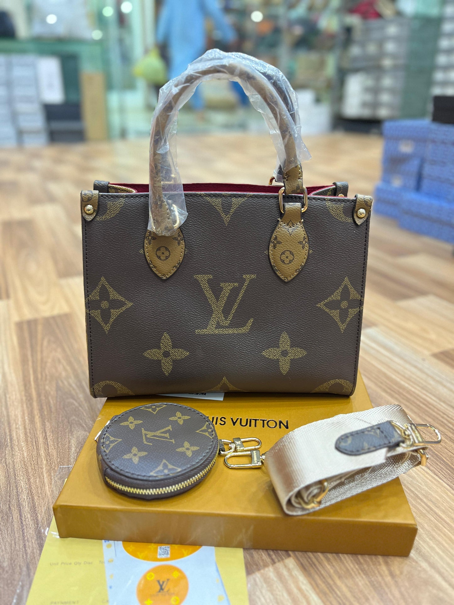 Louis Vuitton OnTheGo PM – Monogram & Monogram Reverse Canvas (GS)