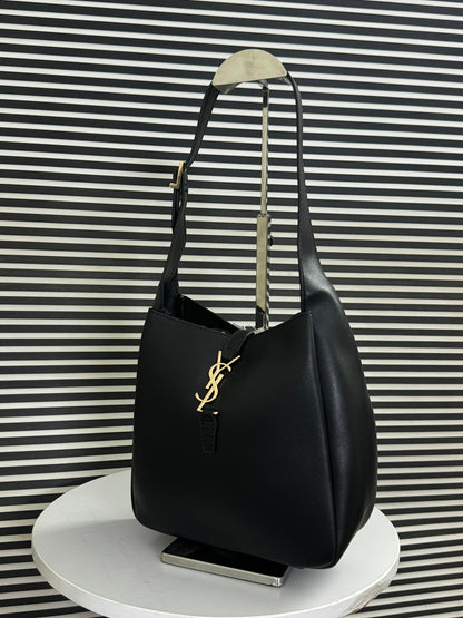 Saint Laurent Le 5 À 7 Supple Small Bag in Grained Leather