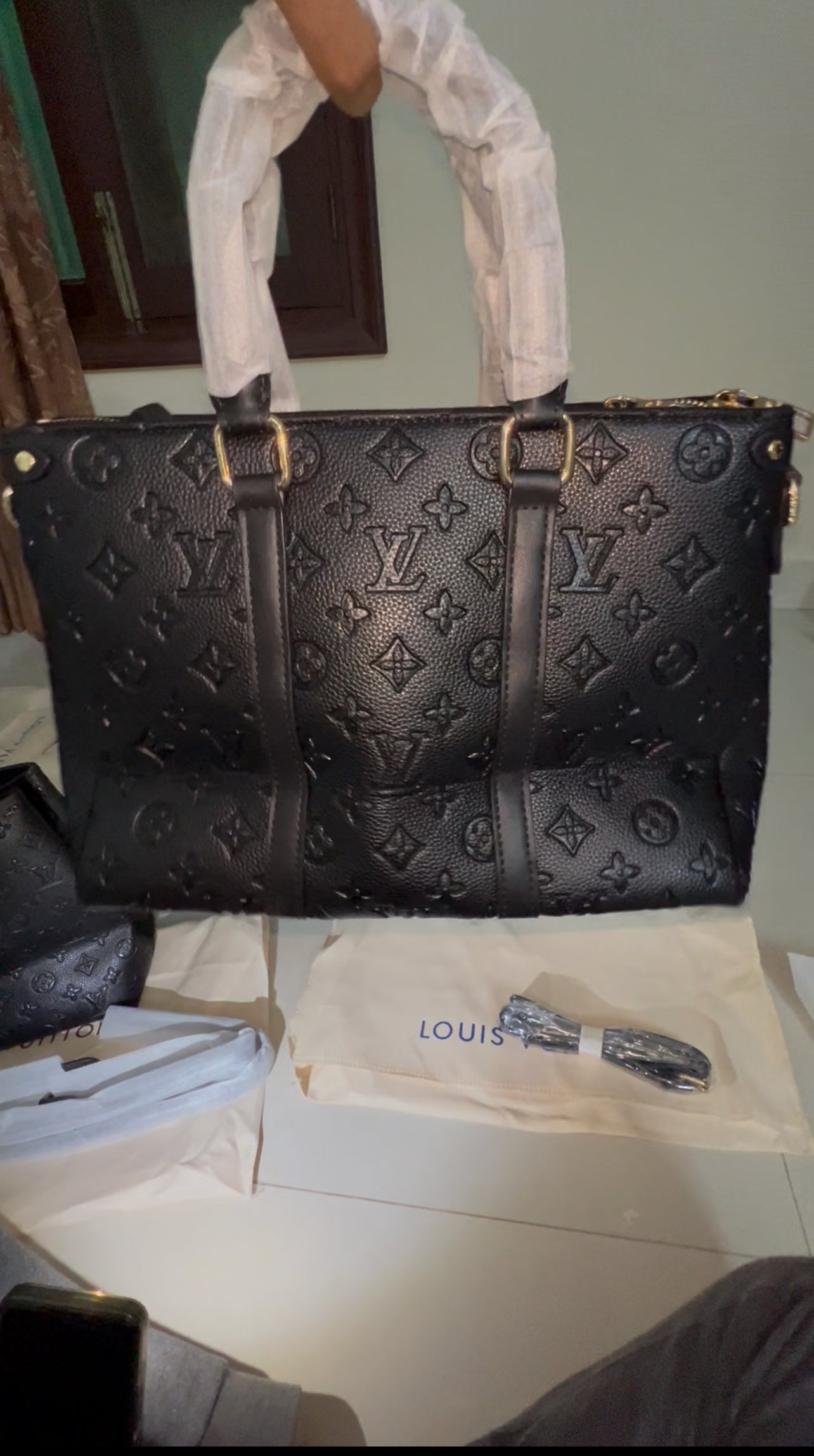 Louis Vuitton Artsy MM – Noir