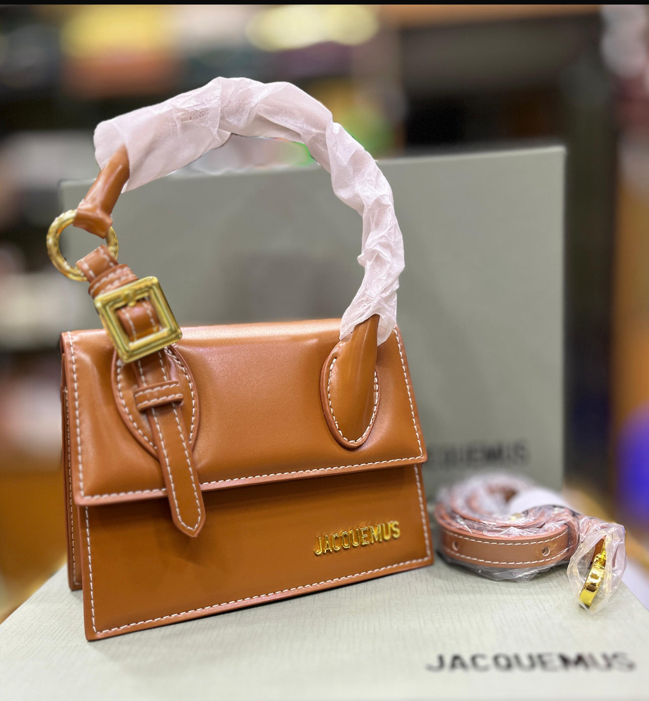 Jacquemus Le Chiquito Moyen Boucle