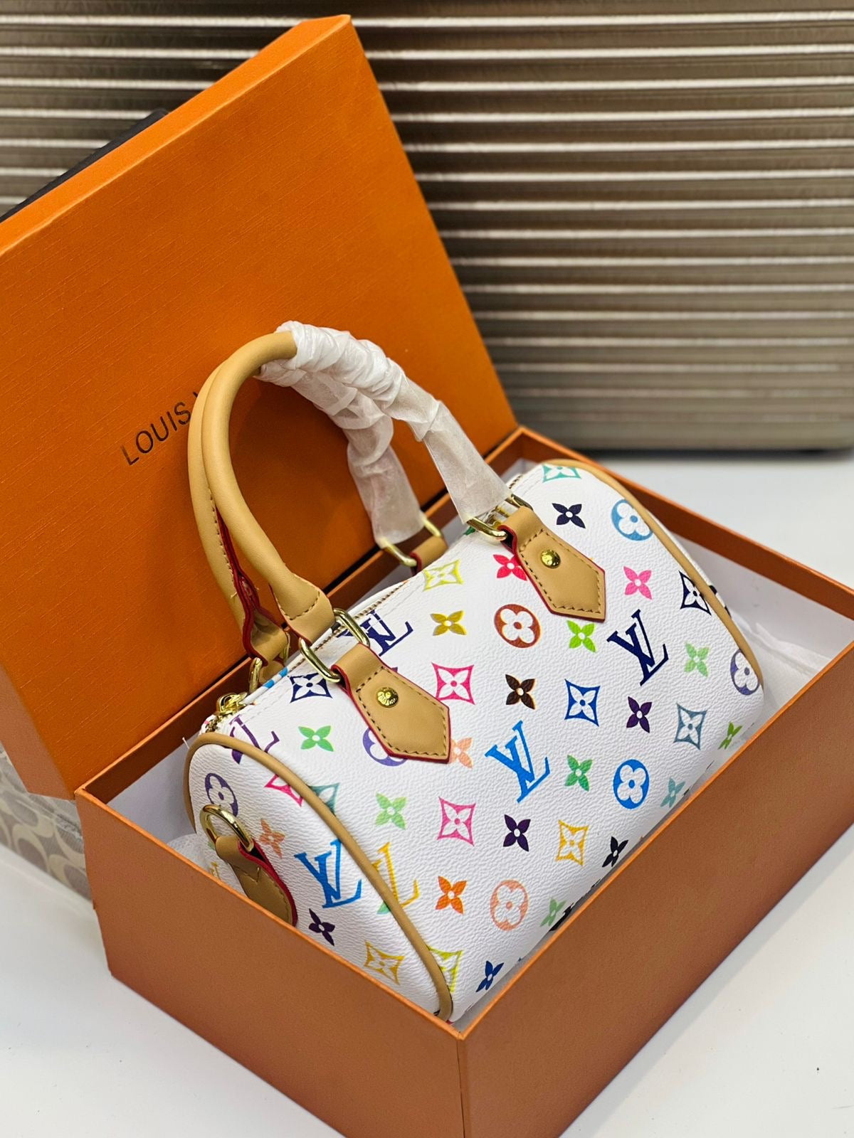 Louis Vuitton Speedy Bandoulière 20 Handbag