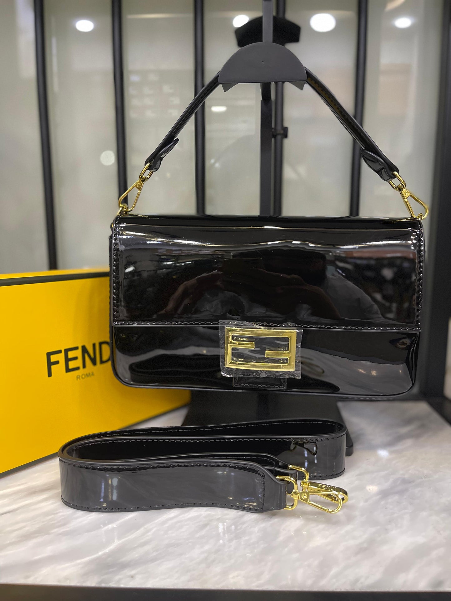 FENDI Baguette Bag