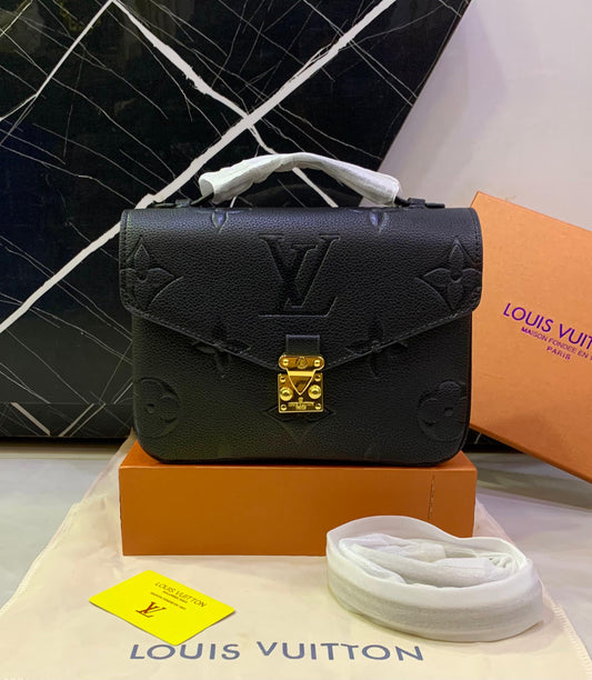 Louis Vuitton Pochette Métis Handbag – Black