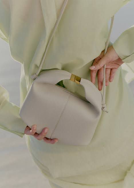 POLÈNE Béri – Textured Taupe Edition