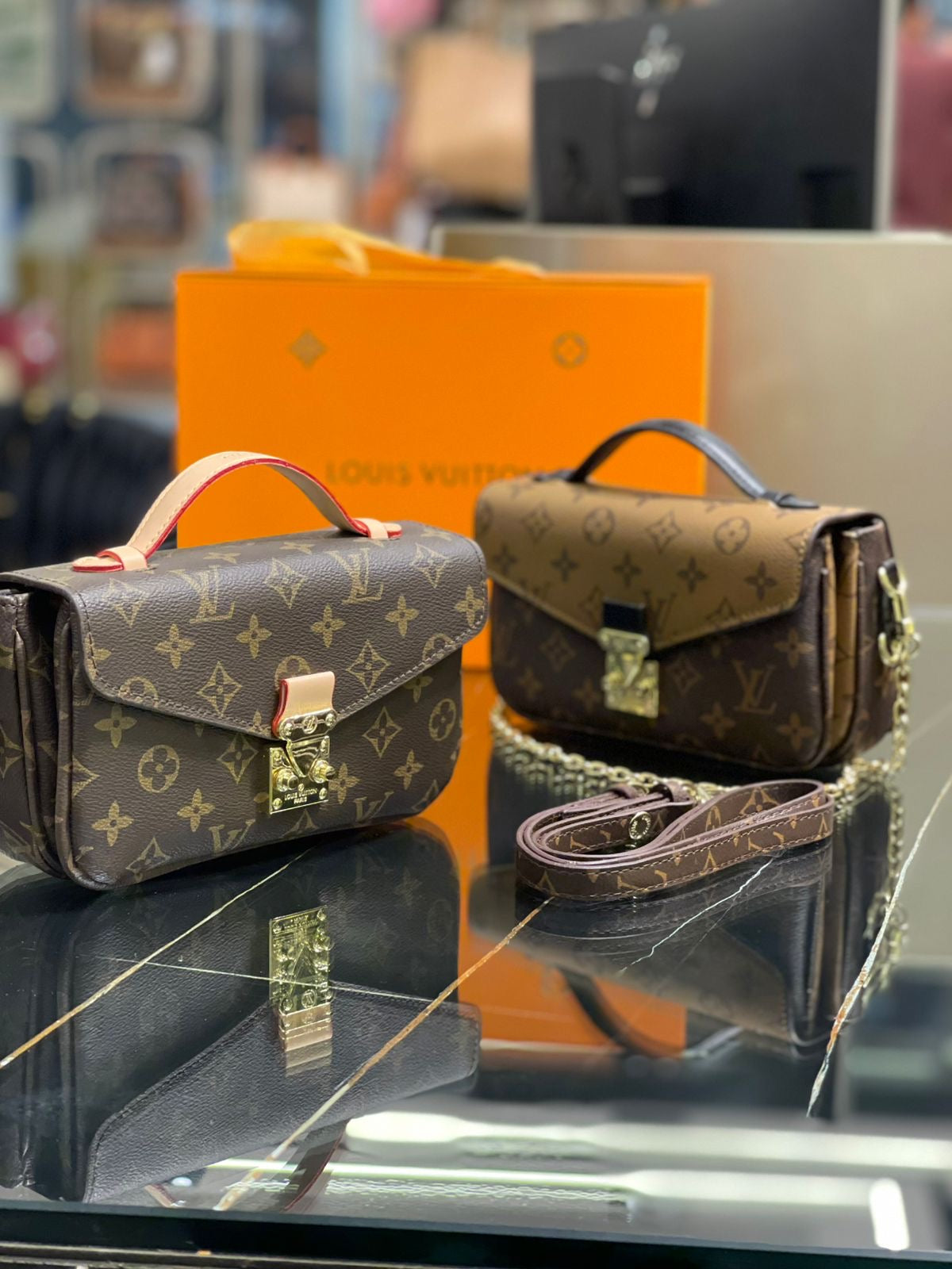 Pochette Métis East West Monogram Bag – Compact Luxury Carry