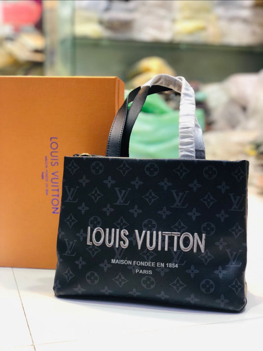 Louis Vuitton – Shopper Tote GM