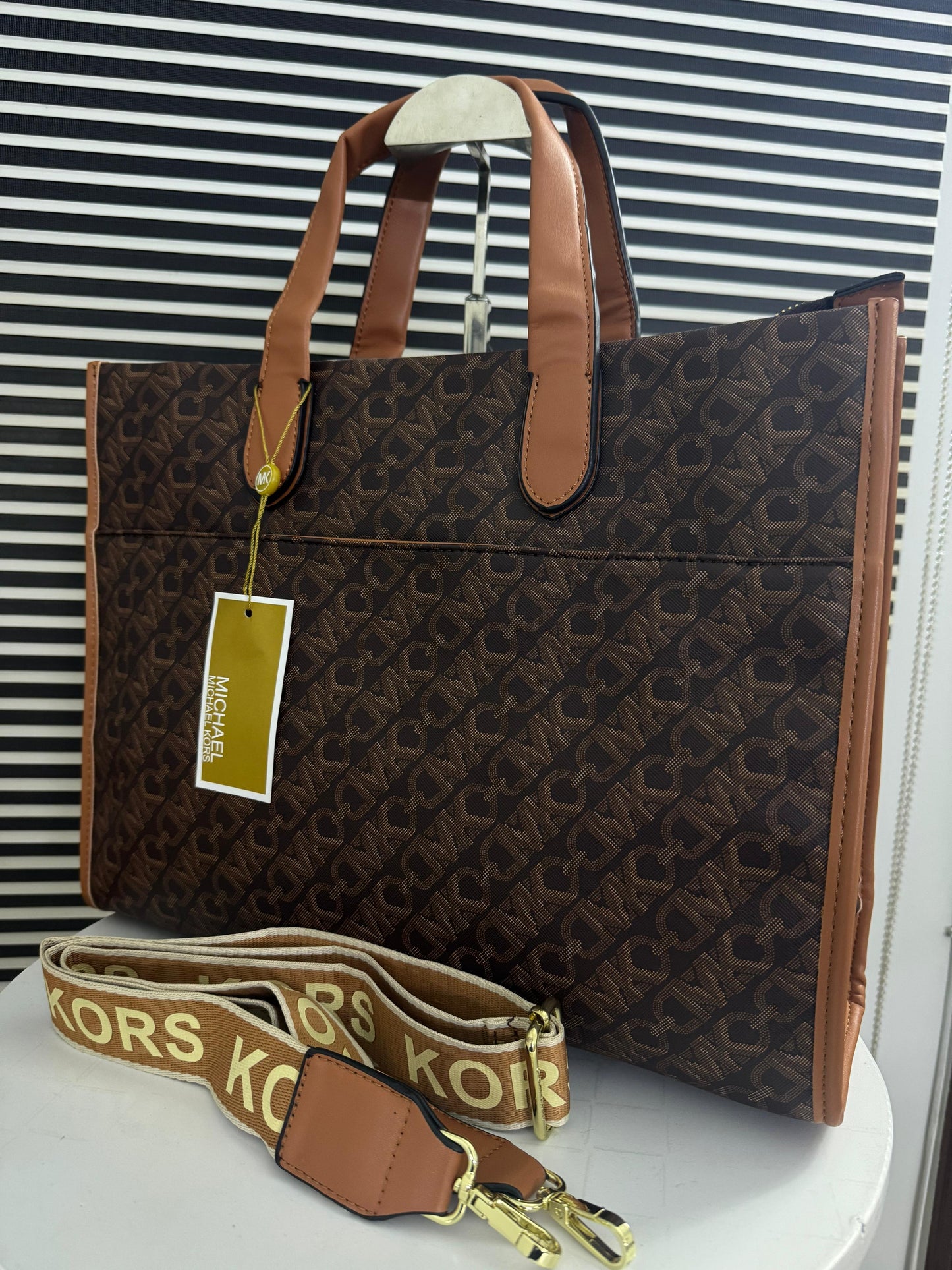 Michael Kors Gigi Large Empire Signature Logo Tote Bag