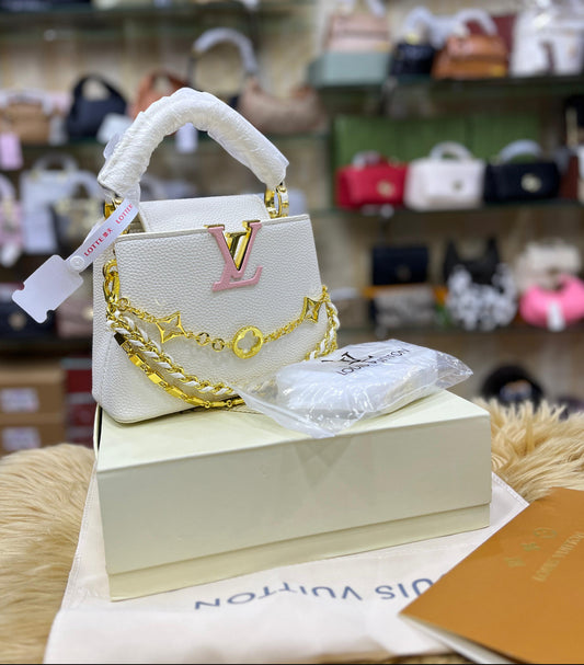 Louis Vuitton Capucines Mini