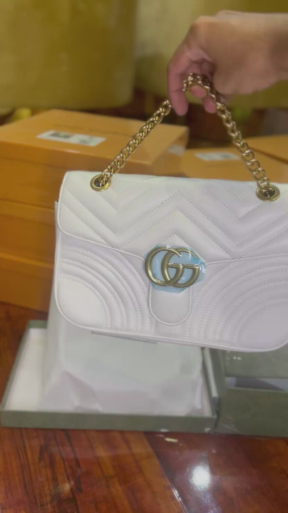 GUCCI GG Marmont Mini Bag – Iconic Black Matelassé Chevron Leather with Signature Gold Hardware